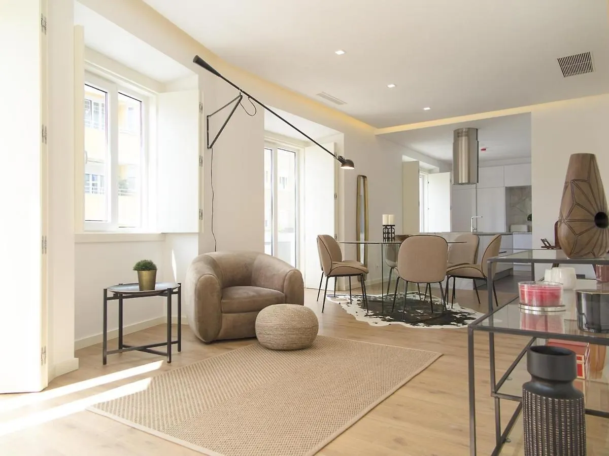 Eduardo VII Park Great Bright Apt With Ac Elevator Lisbona